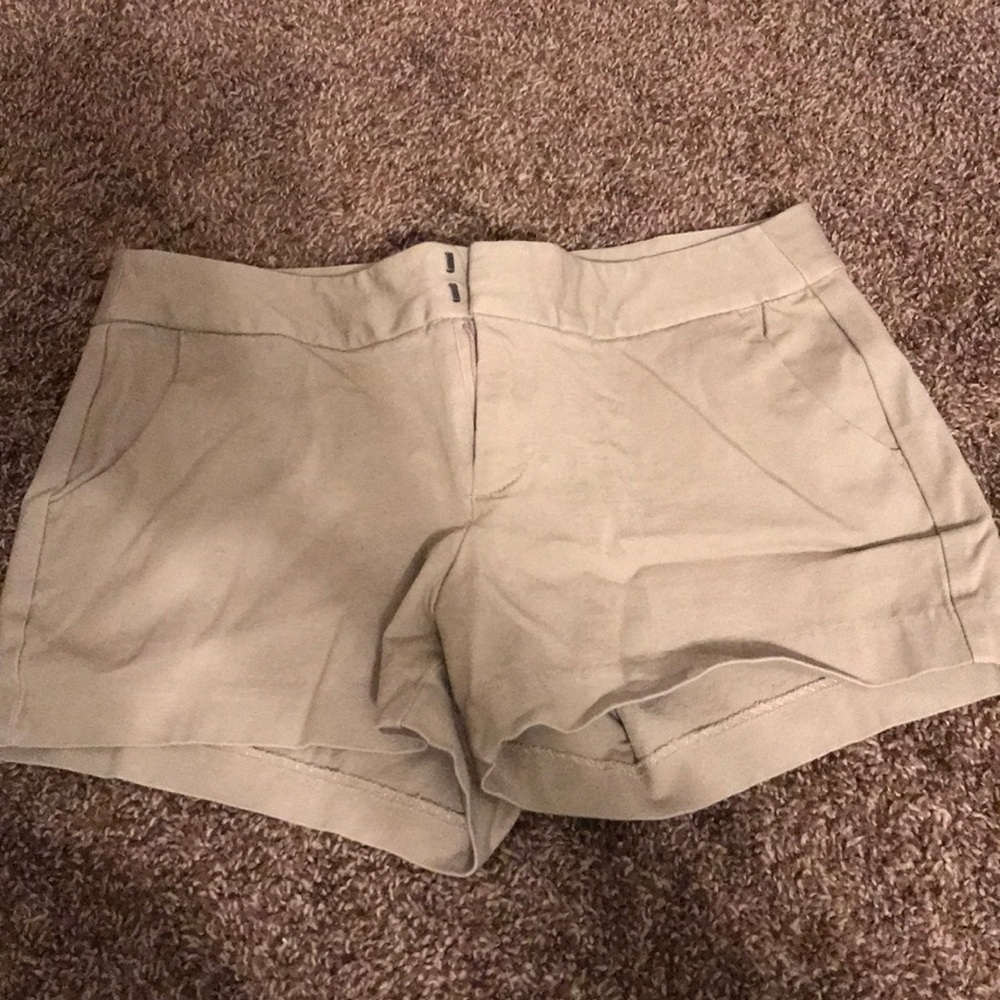 ⭐️Bundle 5 for $20⭐️ Khaki Old Navy shorts